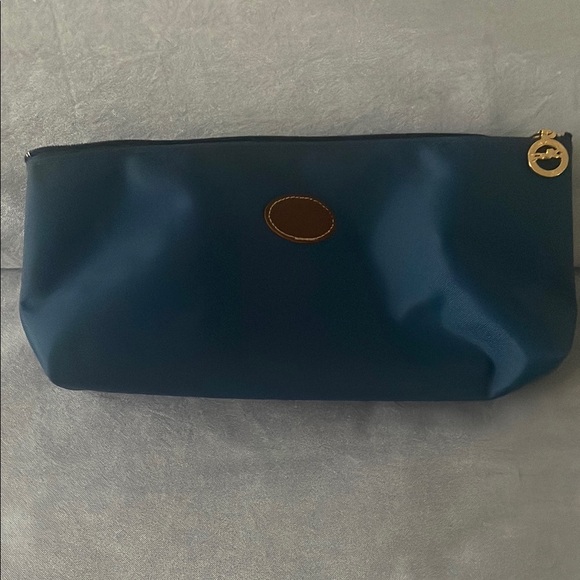 Longchamp brand new blue cosmetic bag pouch Bag 12 x 5 x 3 - Picture 2 of 7
